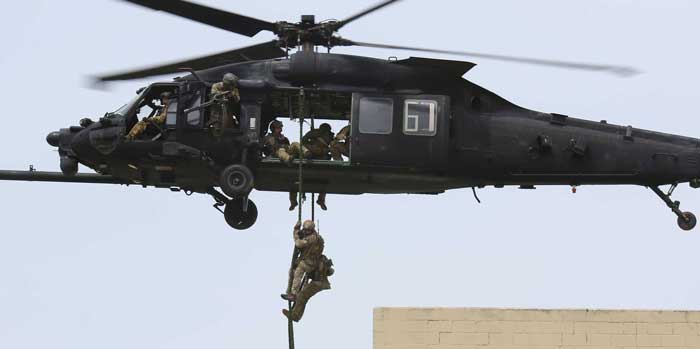5th special forces group airborne soldier helicopter